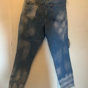 Abercrombie & Fitch High Rise Mom Jean
